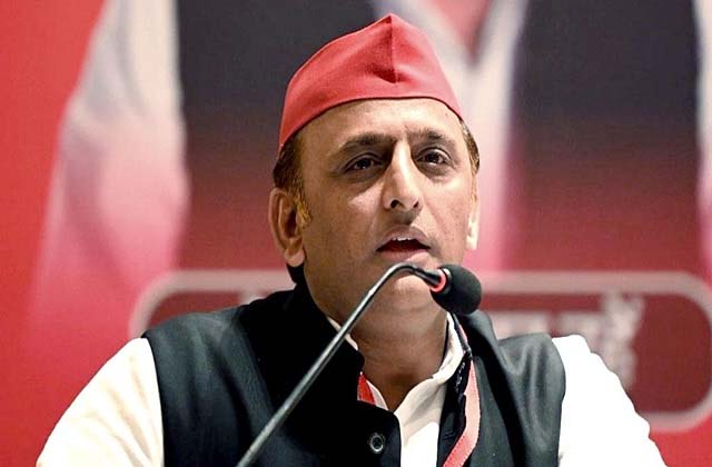 भाजपा ने सत्ता का दुरुपयोग कर वोटों की डकैती की, लोकतंत्र खतरे में: अखिलेश यादव